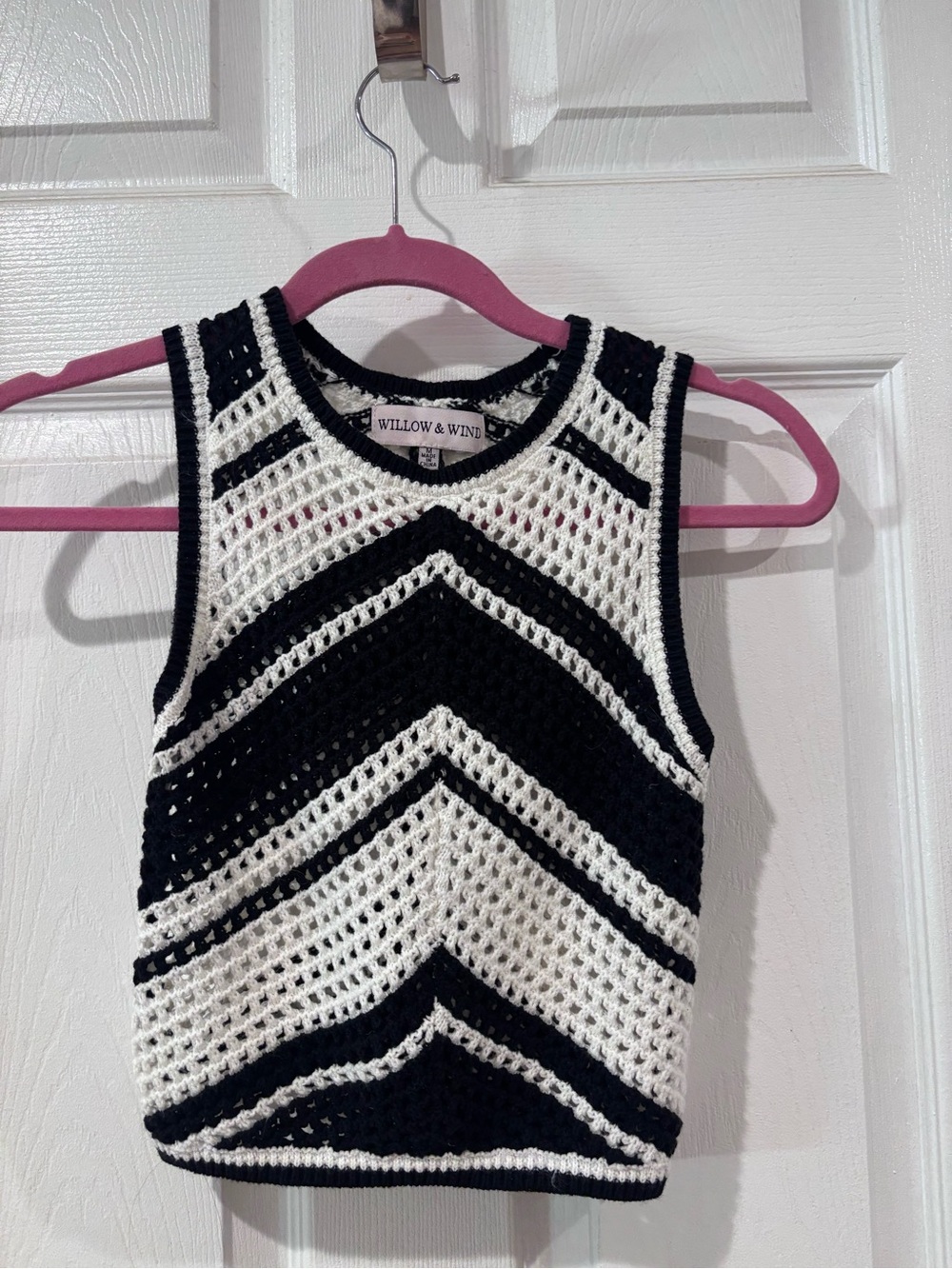 Willow & Wind Black and White Crochet top skirt set
